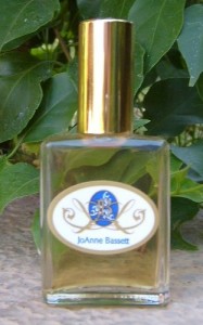 1 oz bottle with logo