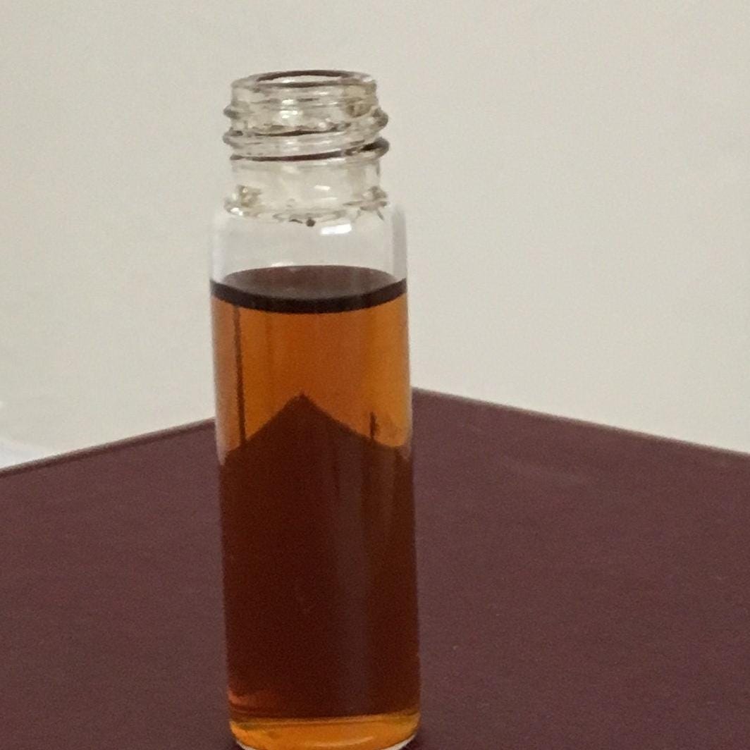 French Classic Natural Perfume: Vintage Inspired