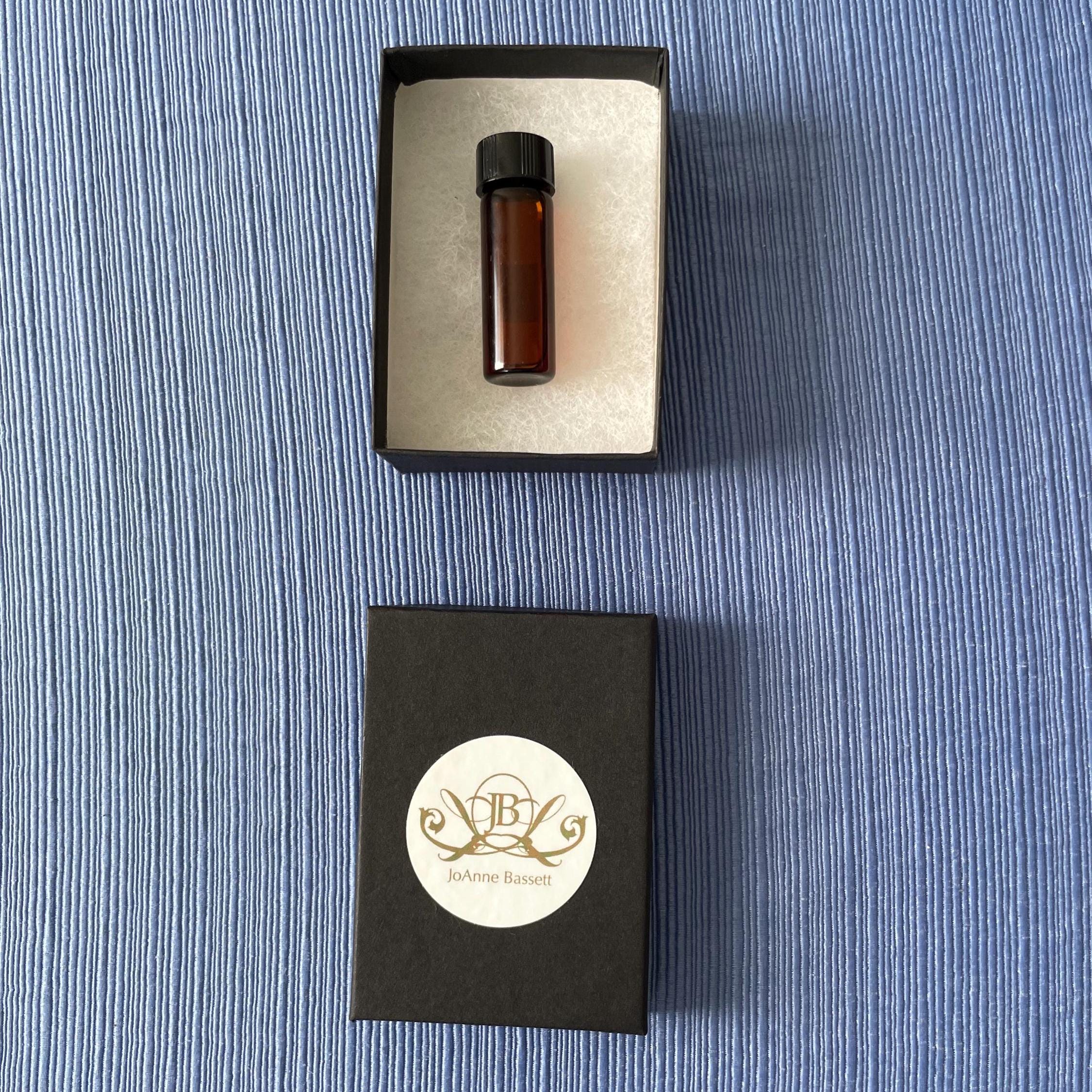 Rare Hydro Distilled Frankincense Essential Oil, Oman Hojary 2002, India Serrata 2001