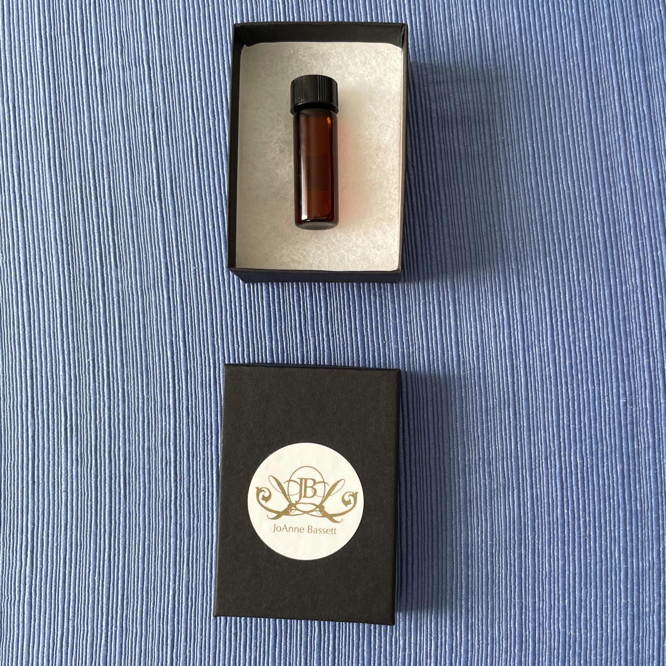 Vintage Night Queen Absolute: Cestrum Nocturnum, 2012 India, Exotic Floral Oil