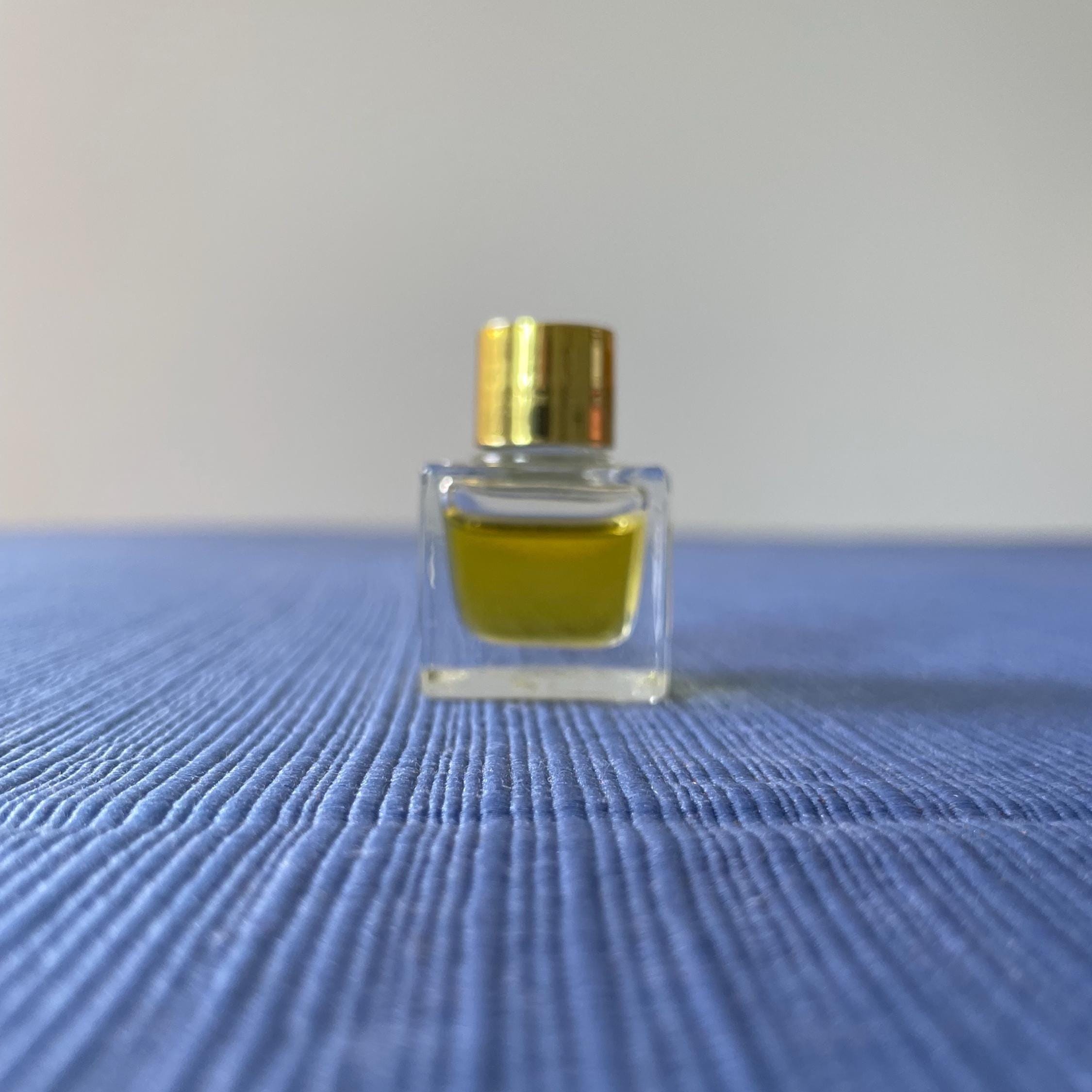 Night Queen Botanical Perfume Oil: Jasmine, Citrus & Sandalwood Oil Parfum