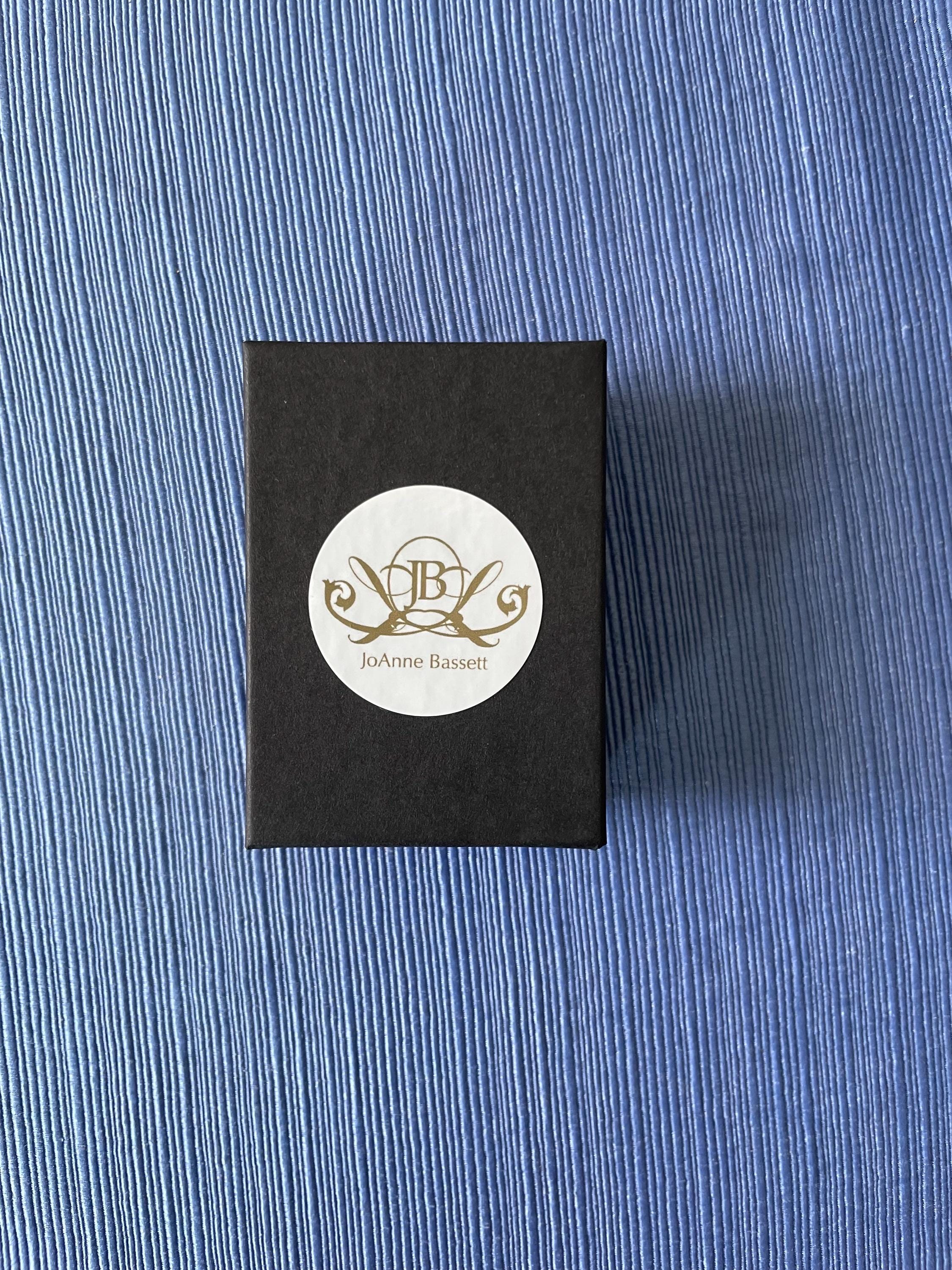 Luxury Artisan Botanical Parfum in Organic Jojoba Oil